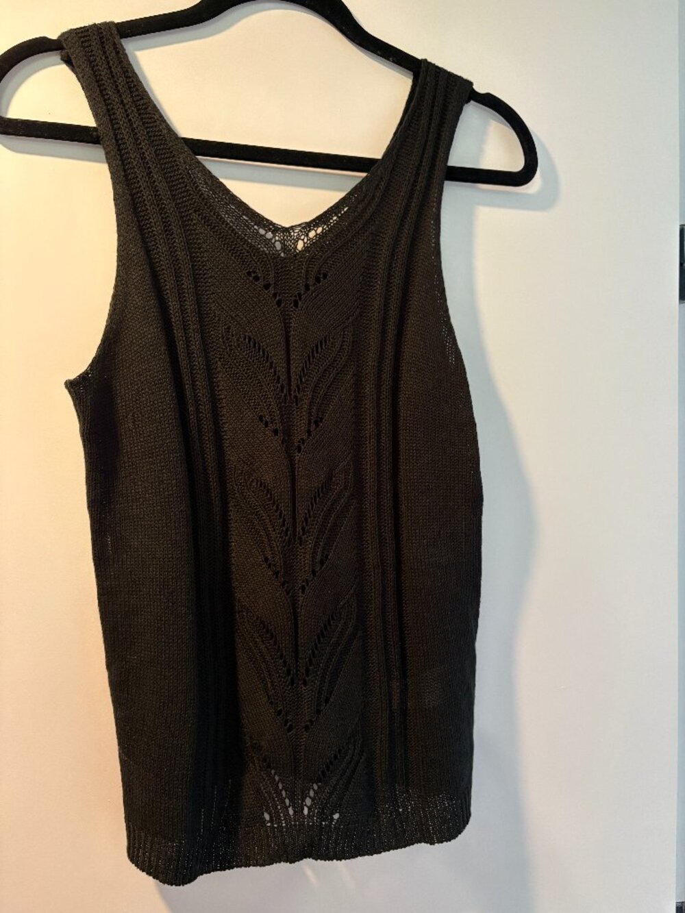 SHEIN Black Pointelle Knit Sweater Tank V-Neck Leaf Pattern Size M
